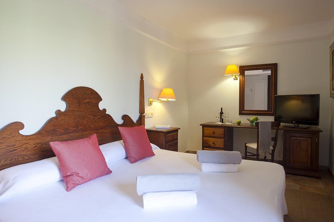 Hotel Cala Sant Vicenc - Adults Only Кала-Сан-Вісенте Екстер'єр фото